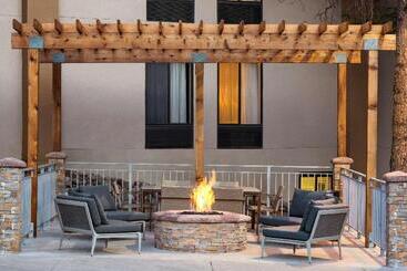 هتل Country Inn & Suites By Radisson, Flagstaff, Az