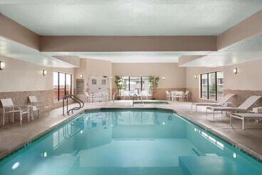 هتل Country Inn & Suites By Radisson, Flagstaff, Az
