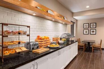 هتل Country Inn & Suites By Radisson, Flagstaff, Az
