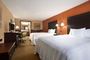 هتل Days Inn By Wyndham Longview South