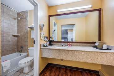 هتل Econo Lodge