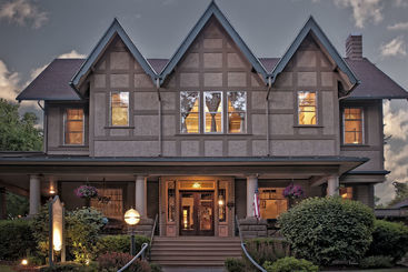 فندق Green Gables Inn