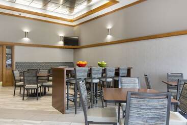 Greenstay Hotel & Suites Central