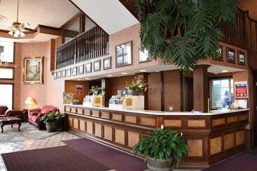 هتل Hamilton Inn Select Beachfront Mackinaw City