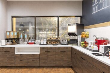 هتل Hampton Inn Athens