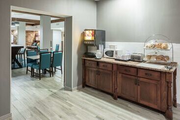 هتل Hampton Inn Austin Nw Near The Domain