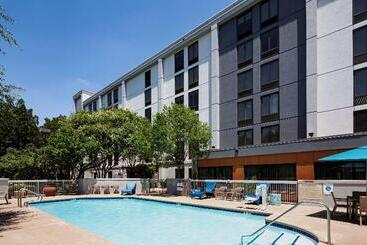 هتل Hampton Inn Austin Nw Near The Domain