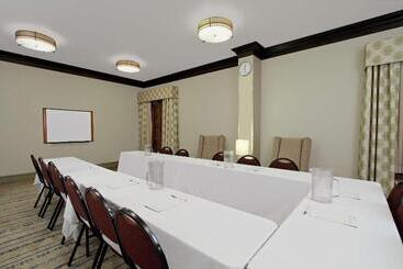 هتل Hampton Inn Austin/airport Area South