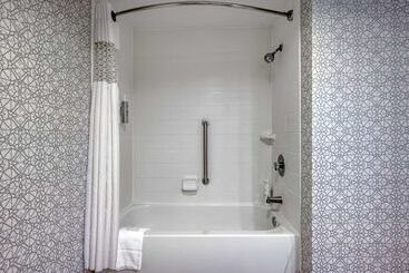 هتل Hampton Inn Baltimore/white Marsh