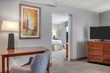 هتل Hampton Inn Baltimore/white Marsh