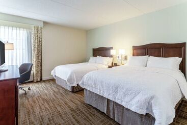 هتل Hampton Inn Boston/peabody