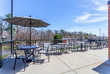 هتل Hampton Inn Boston/peabody