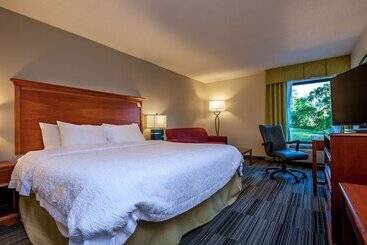 هتل Hampton Inn By Hilton Bowling Green