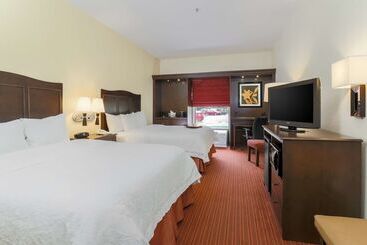 هتل Hampton Inn Champaign/urbana