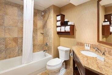 هتل Hampton Inn Clevelanddowntown