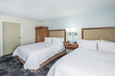 هتل Hampton Inn Columbia