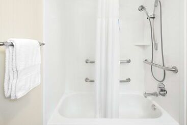 هتل Hampton Inn Dallasirvinglas Colinas