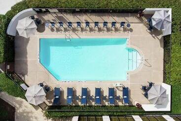 هتل Hampton Inn Dallasirvinglas Colinas