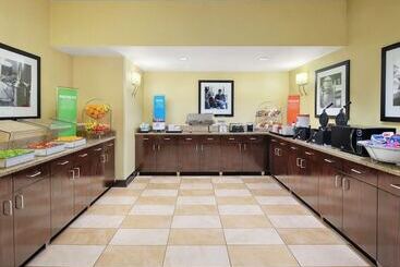 هتل Hampton Inn Dallasirvinglas Colinas
