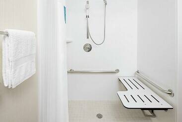 هتل Hampton Inn Dallasirvinglas Colinas