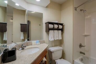 هتل Hampton Inn By Hilton Dayton Fairborn Wright Patterson Afb