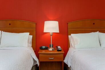 هتل Hampton Inn By Hilton Dayton Fairborn Wright Patterson Afb