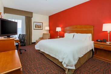 هتل Hampton Inn By Hilton Dayton Fairborn Wright Patterson Afb