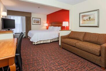 هتل Hampton Inn By Hilton Dayton Fairborn Wright Patterson Afb