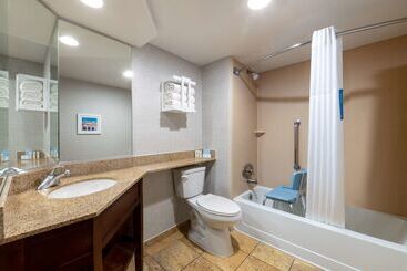 هتل Hampton Inn Denverinternational Airport