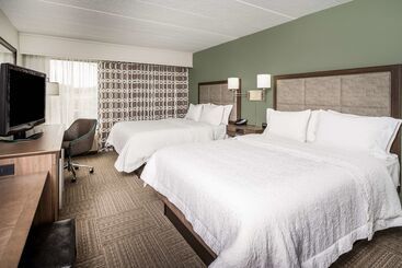 Отель Hampton Inn Dover