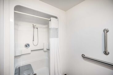 Отель Hampton Inn Dover