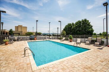 Отель Hampton Inn Dover