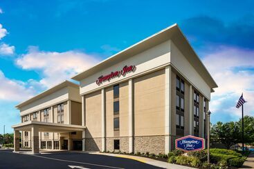Отель Hampton Inn Dover