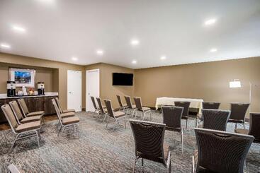 Отель Hampton Inn Dover