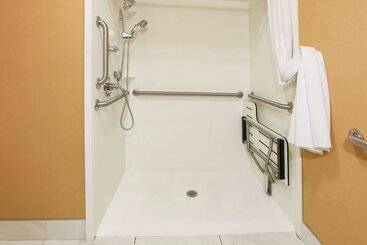 هتل Hampton Inn Elizabethtown Ky