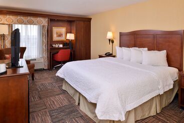هتل Hampton Inn Elkhart In