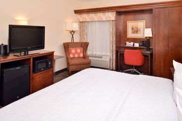هتل Hampton Inn Elkhart In