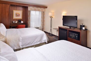 هتل Hampton Inn Elkhart In