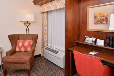 هتل Hampton Inn Elkhart In
