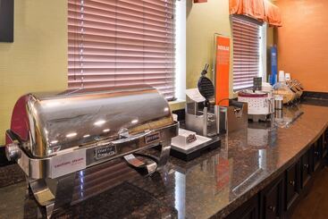 هتل Hampton Inn Elkhart In