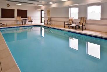 هتل Hampton Inn Elkhart In