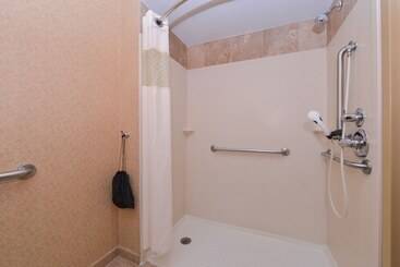 هتل Hampton Inn Elkhart In