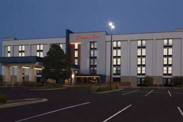 هتل Hampton Inn Evansville