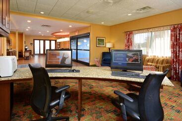 هتل Hampton Inn Fayetteville Fort Liberty