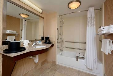 هتل Hampton Inn Fayetteville Fort Liberty