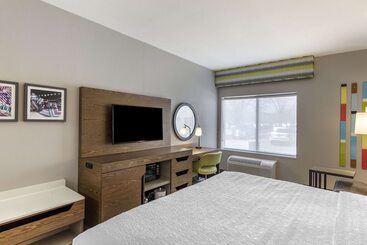 هتل Hampton Inn Ft. Collins