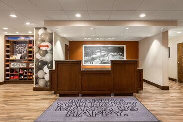 هتل Hampton Inn Fort Smith