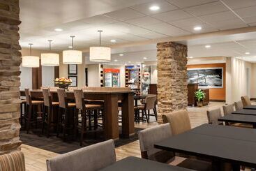 هتل Hampton Inn Fort Smith