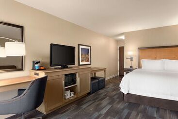 هتل Hampton Inn Fort Smith