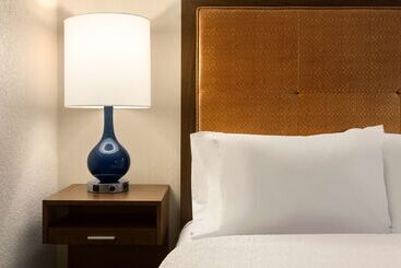 هتل Hampton Inn Fort Smith